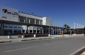 Antalya Havaalani Musteriler 1